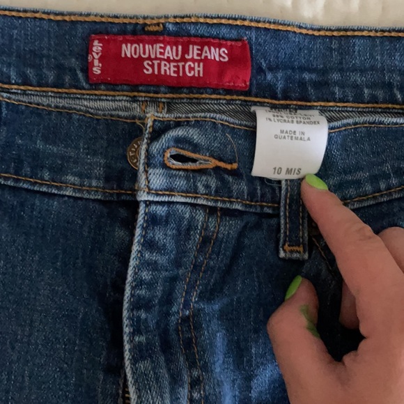 Levi shorts - Picture 2 of 2